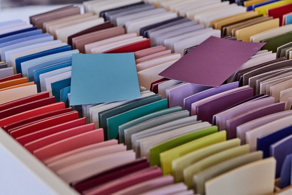 Large choix de couleurs peinture